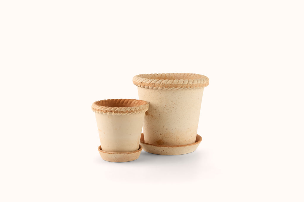 BERGS POTTER ROSA EMILIA TERRACOTTA POT AND SAUCER