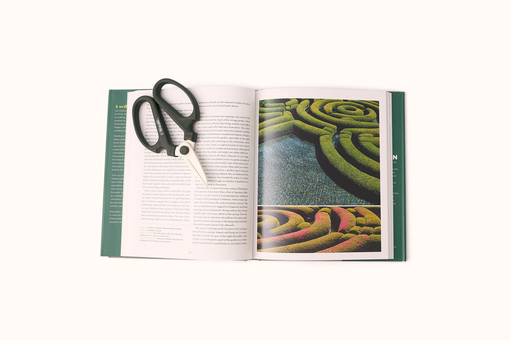 NIWAKI THE ART OF CREATIVE PRUNING BOOK