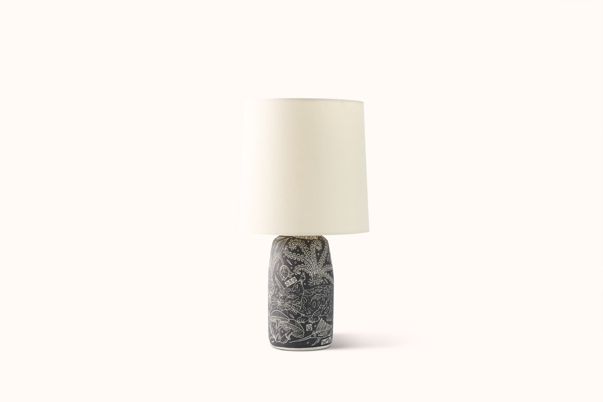 DANA BECHERT BLACK/WHITE ILLUSTRATED LAMP