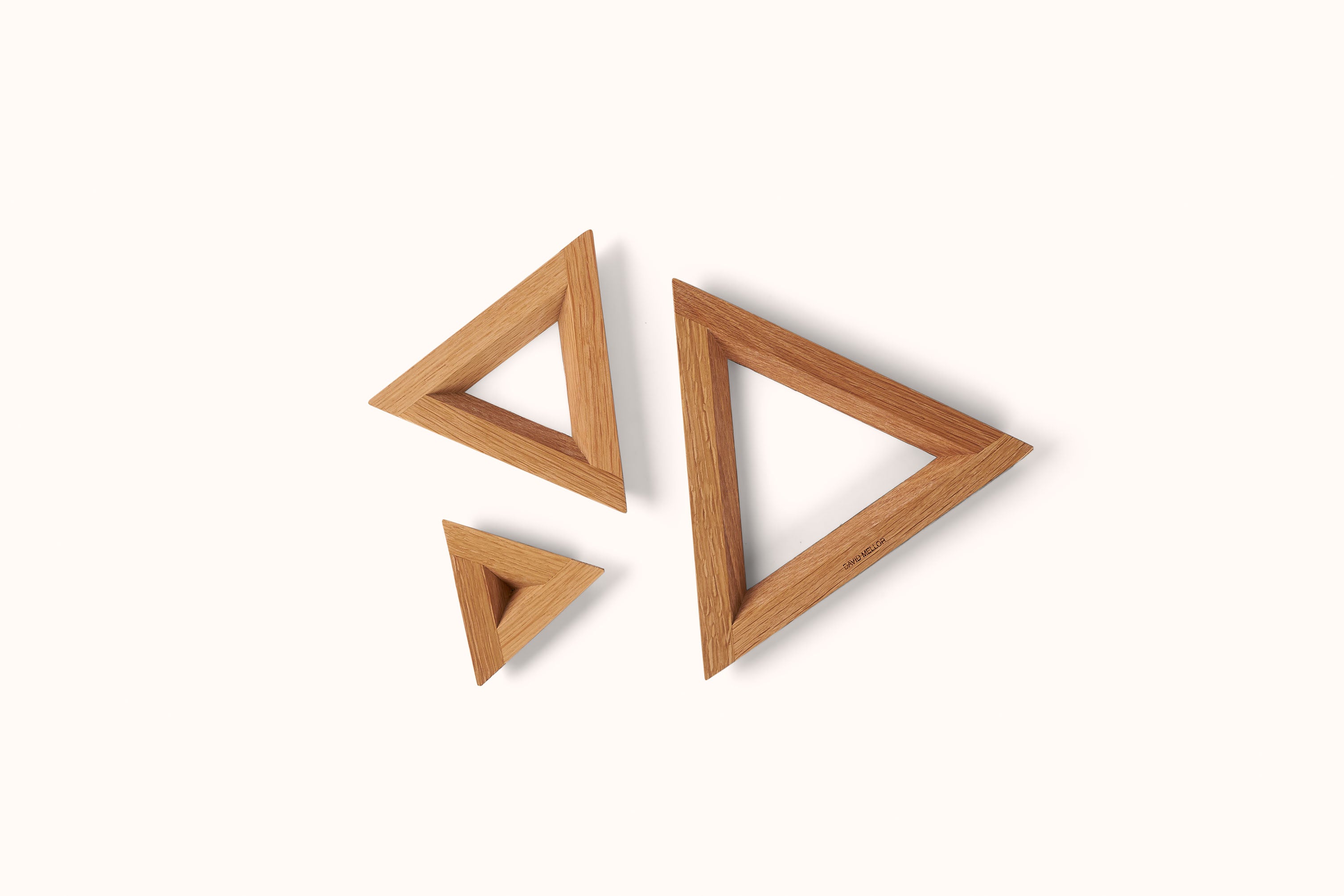 DAVID MELLOR OAK TRIPLE TRIVET SET