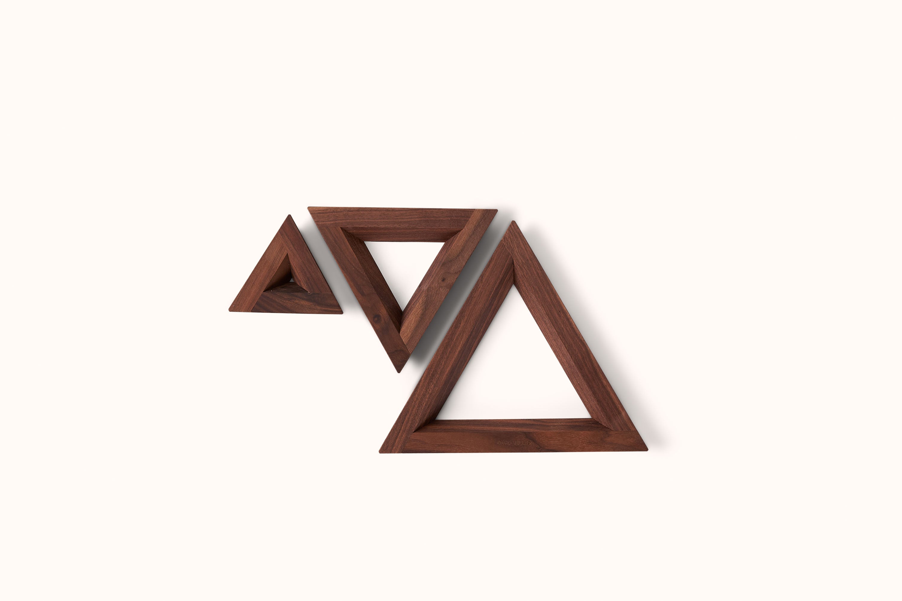 DAVID MELLOR WALNUT TRIPLE TRIVET SET