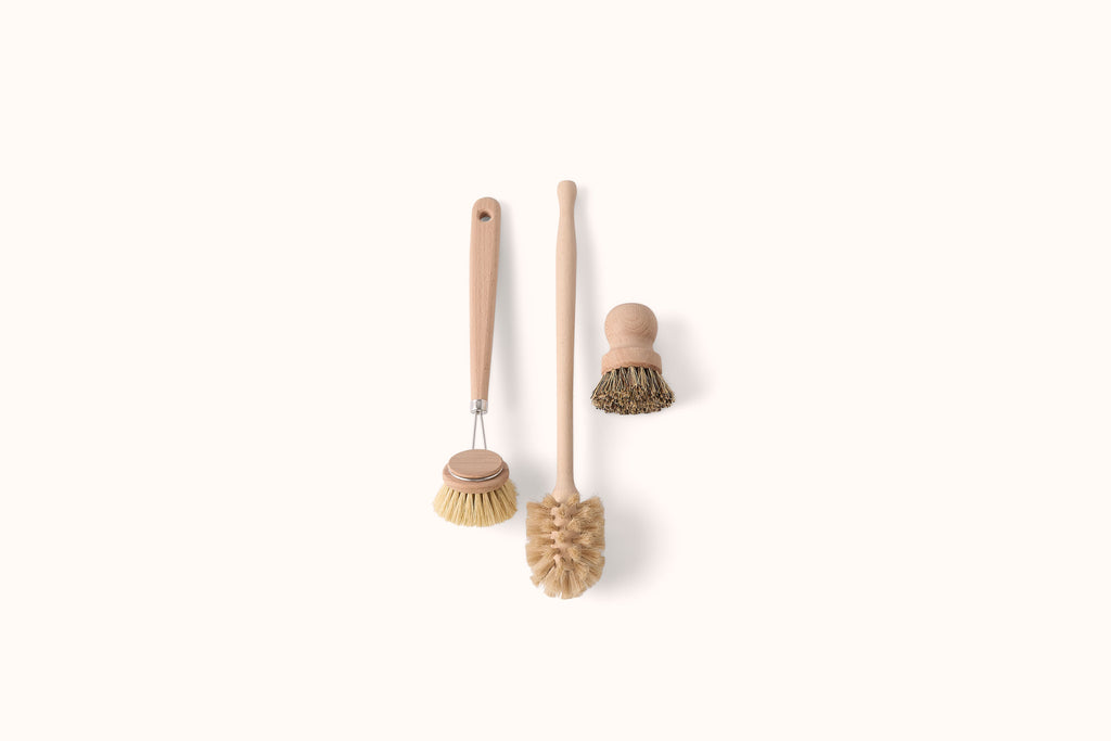 EARTH & NEST DISH BRUSH
