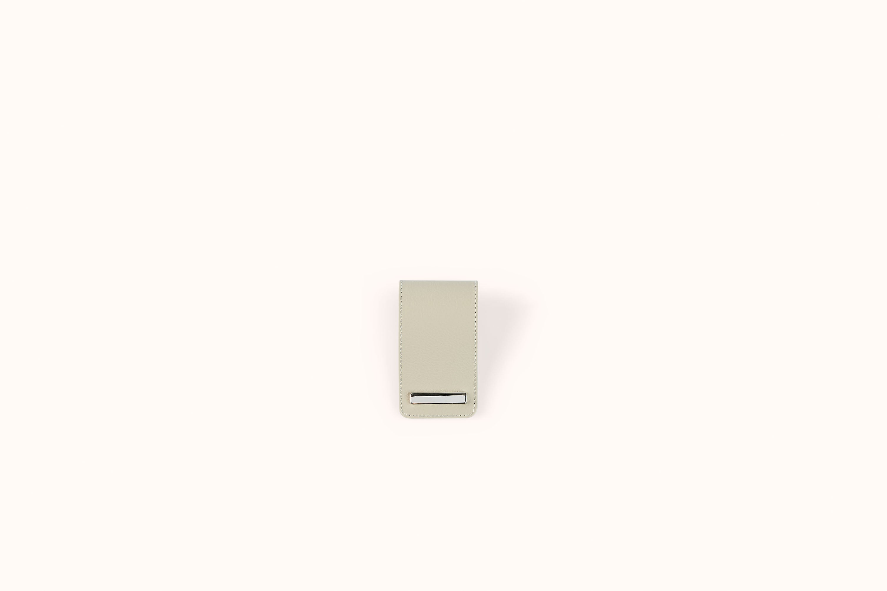 GIOBAGNARA X POLTRONA FRAU NAPKIN RING