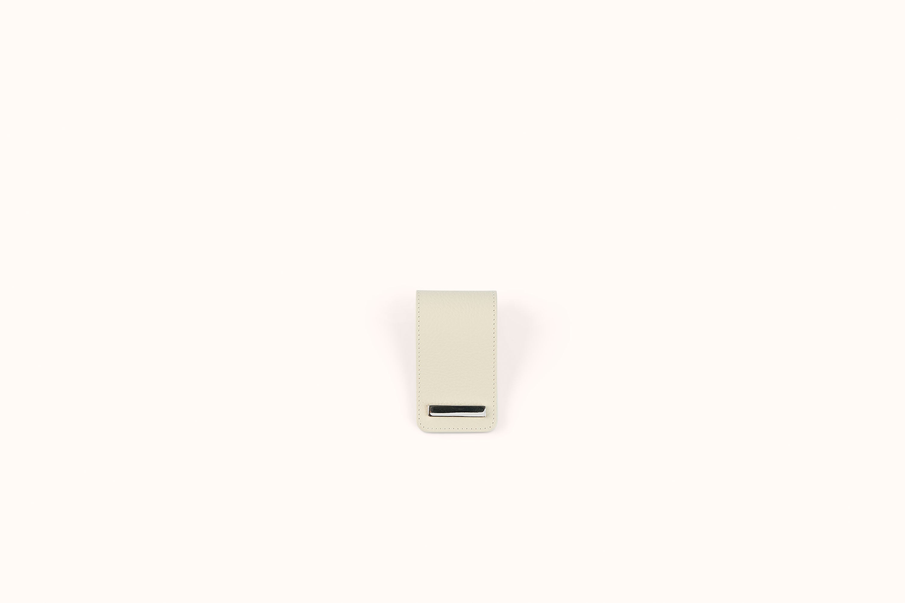 GIOBAGNARA X POLTRONA FRAU NAPKIN RING