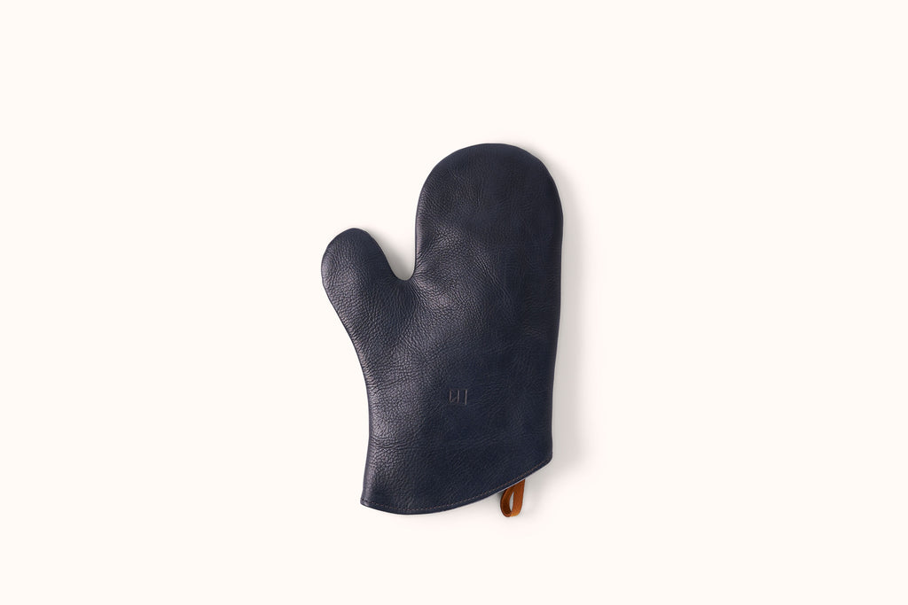 LINNY KENNEY NAVY LEATHER OVEN MITT