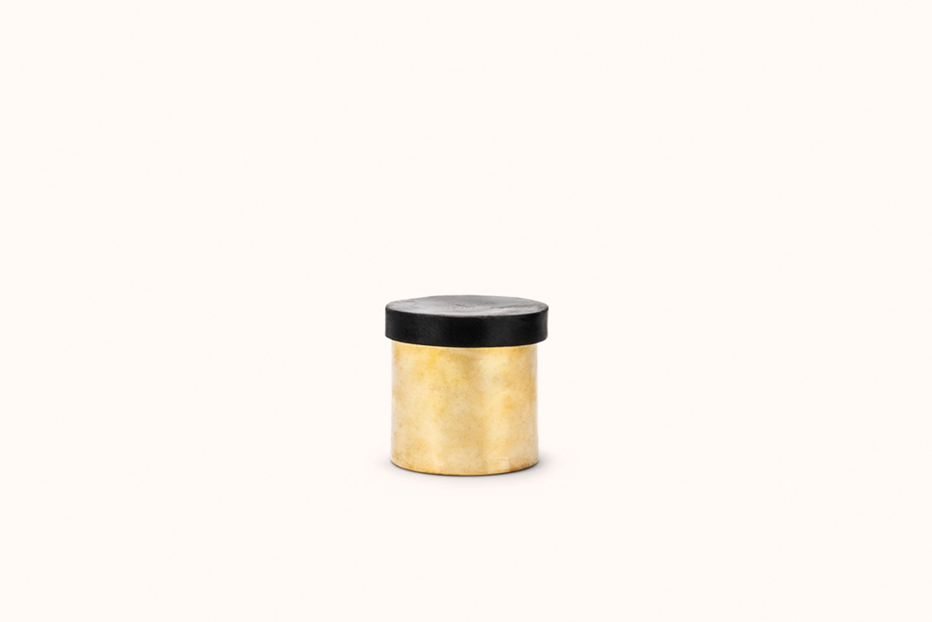 MAD ET LEN BLACK WAX GRAPHITE BRASS FUMISTE CANDLE