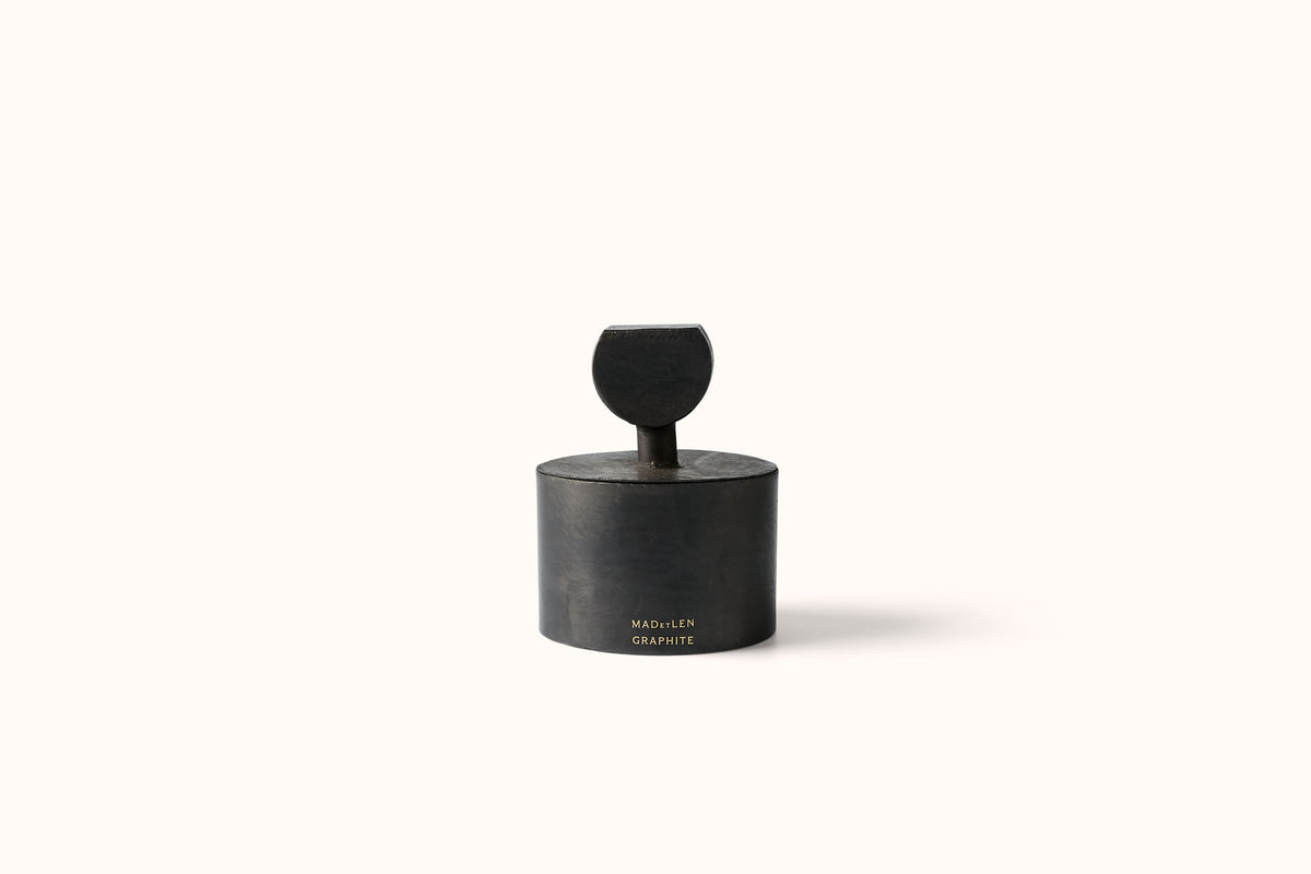 MAD ET LEN GRAPHITE PETITE TOTEM DEMI LUNE CANDLE