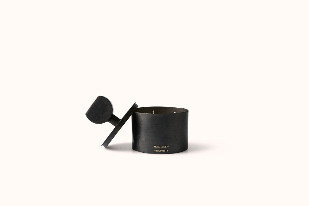 MAD ET LEN GRAPHITE PETITE TOTEM DEMI LUNE CANDLE