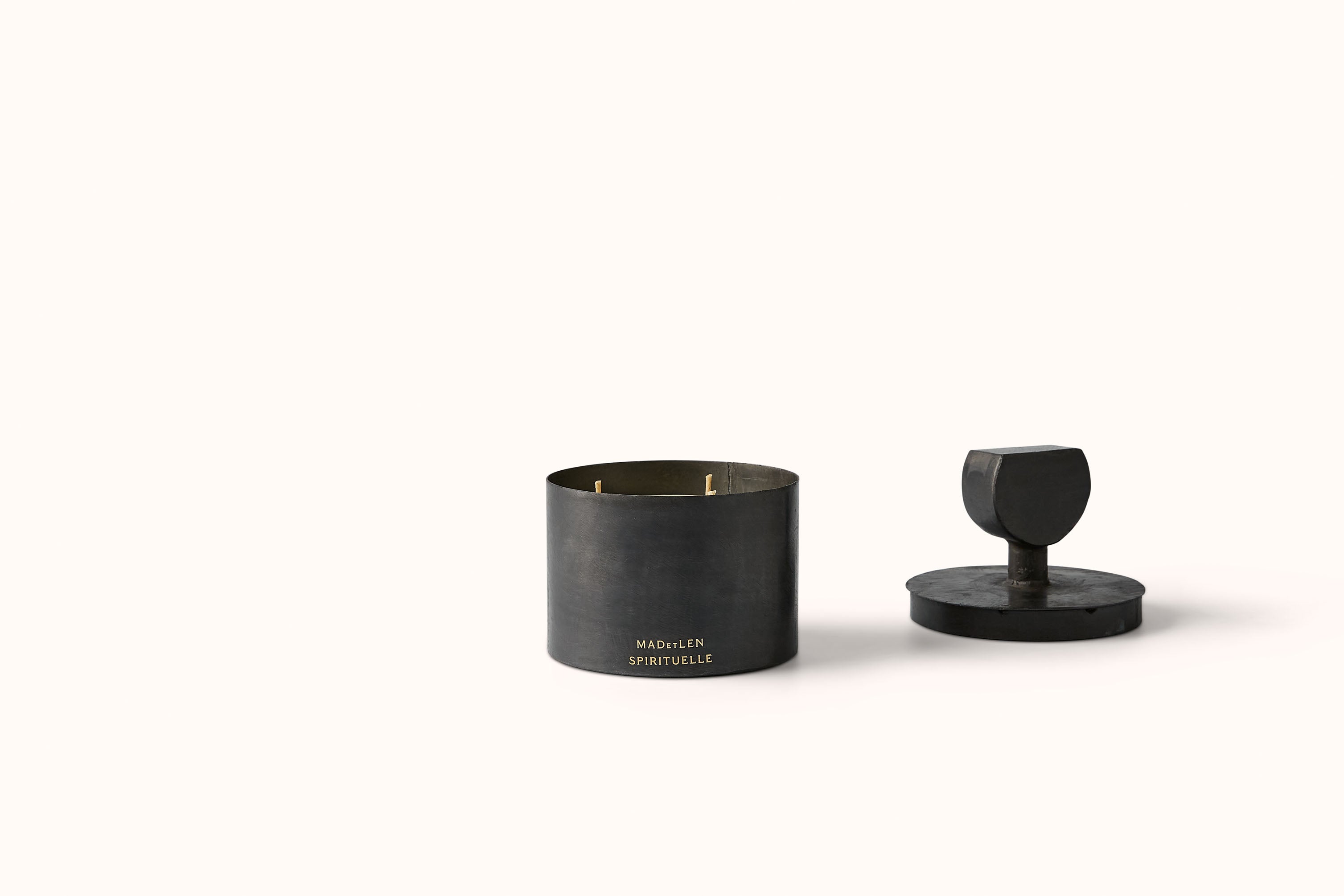 MAD ET LEN SPIRITUELLE PETITE TOTEM DEMI LUNE CANDLE