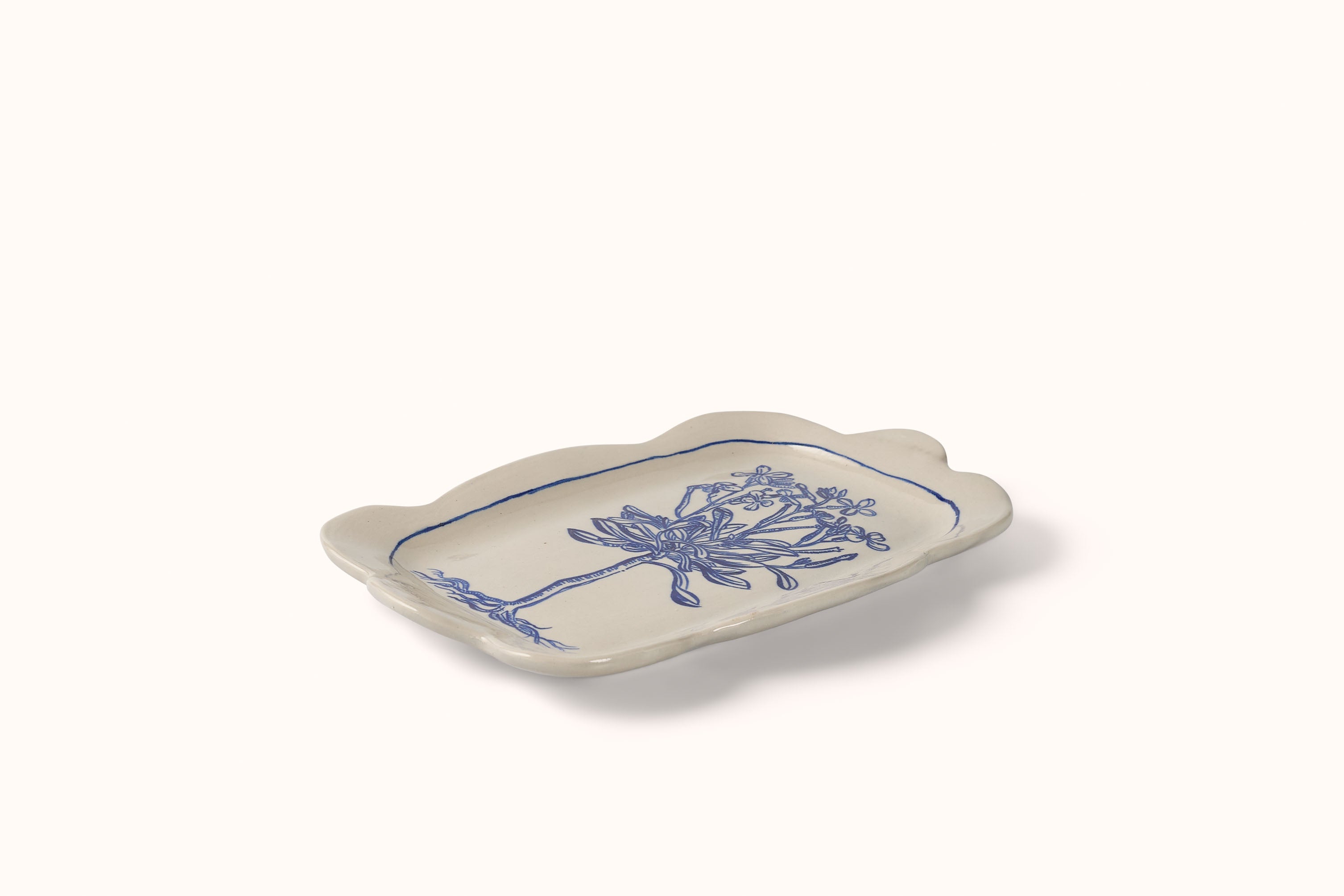 MG BY HAND SCALLOP PLATTER - PHLOX