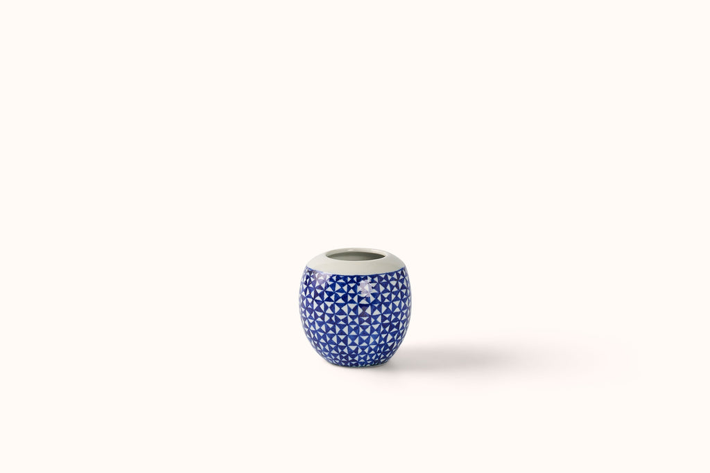 MG BY HAND ROUND VASE - TRIANGLE