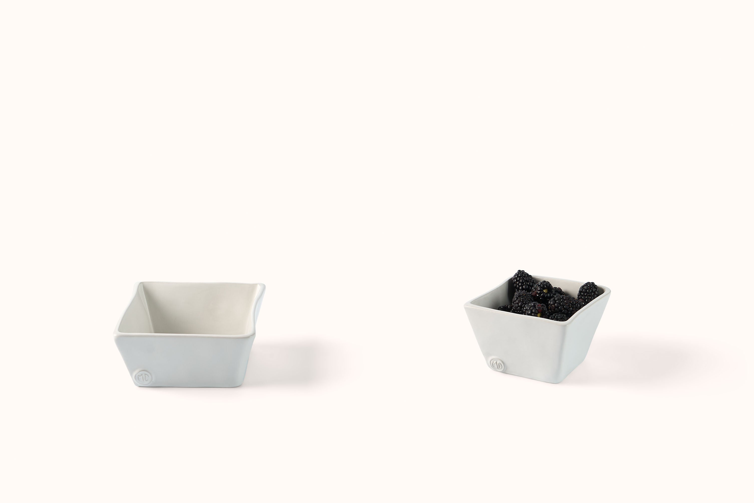 MONTES DOGGETT CERAMIC SQUARE BOWLS NO. 381