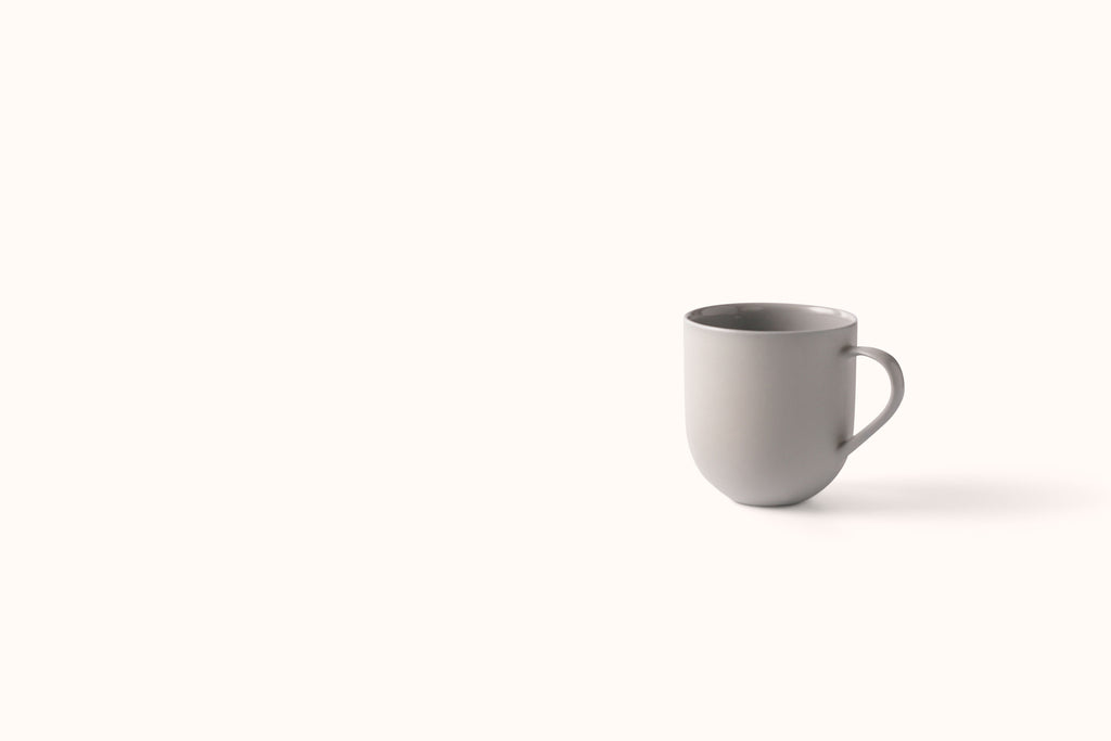 MUD ASH FLARED DINNERWARE
