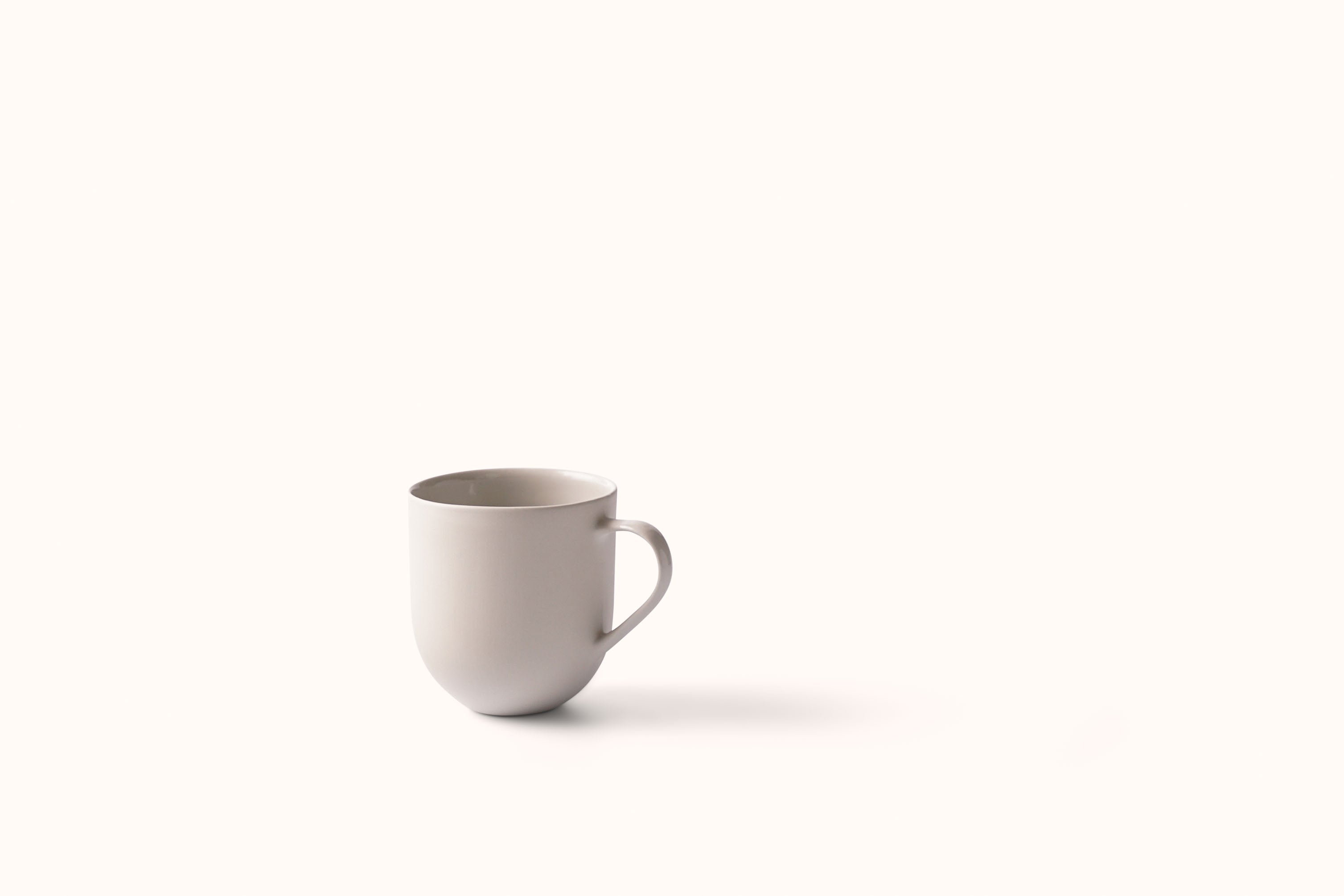 MUD MILK FLARED DINNERWARE