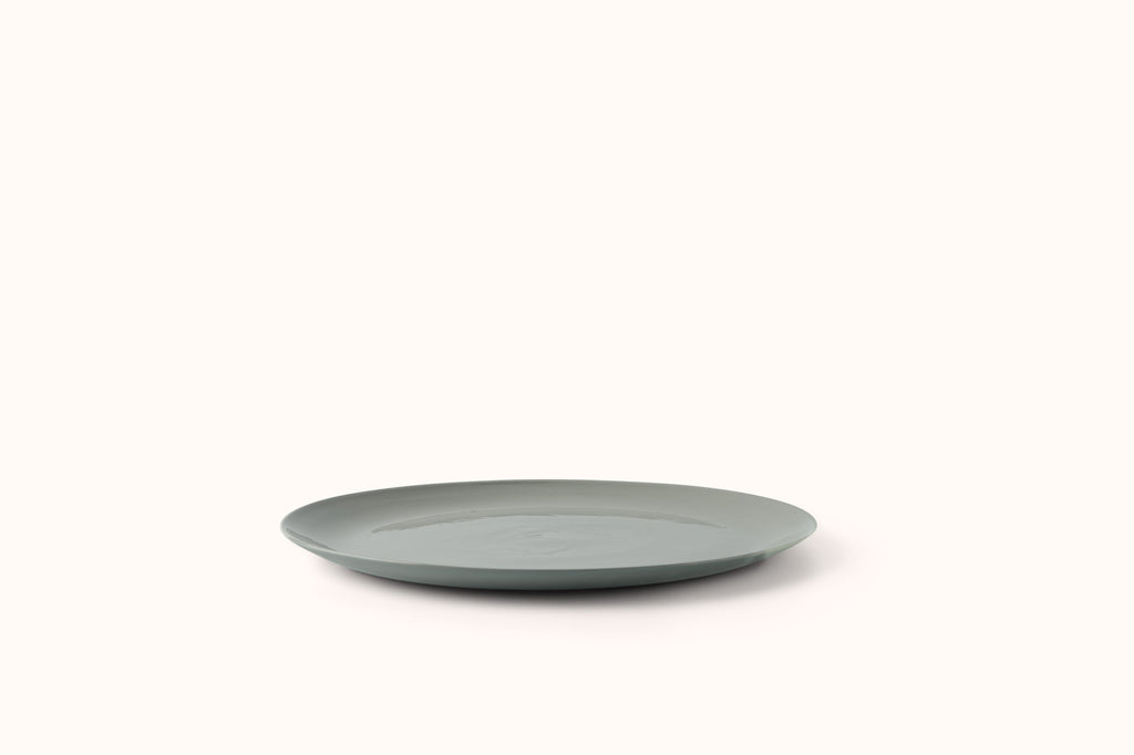 MUD ASH FLARED DINNERWARE