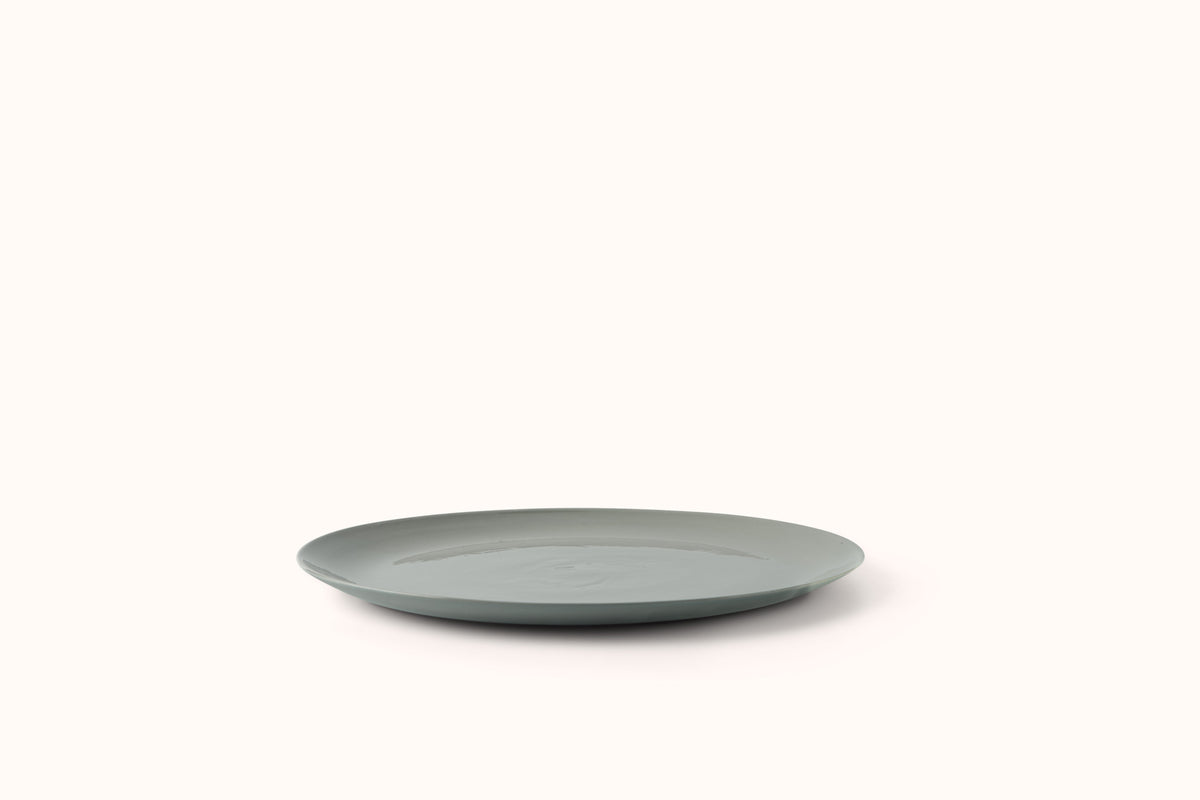 MUD ASH FLARED DINNERWARE