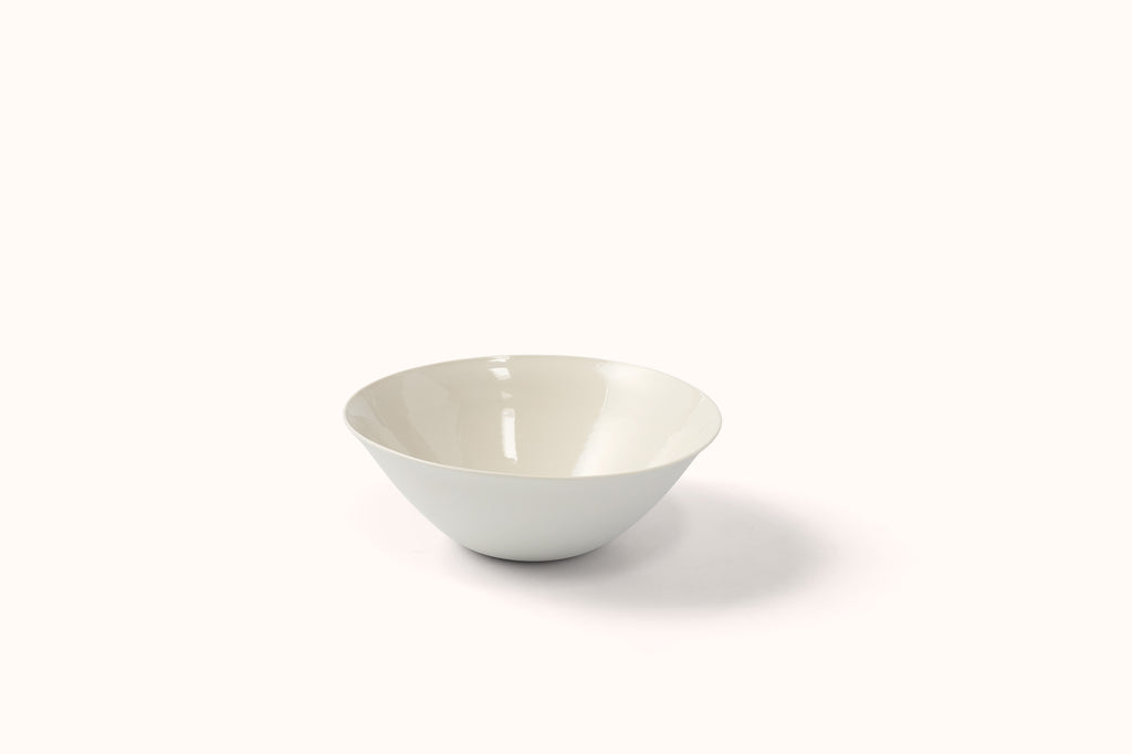 MUD MILK FLARED DINNERWARE