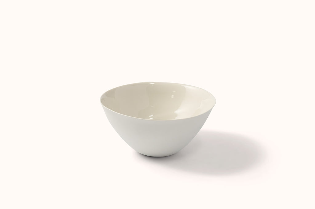 MUD MILK FLARED DINNERWARE
