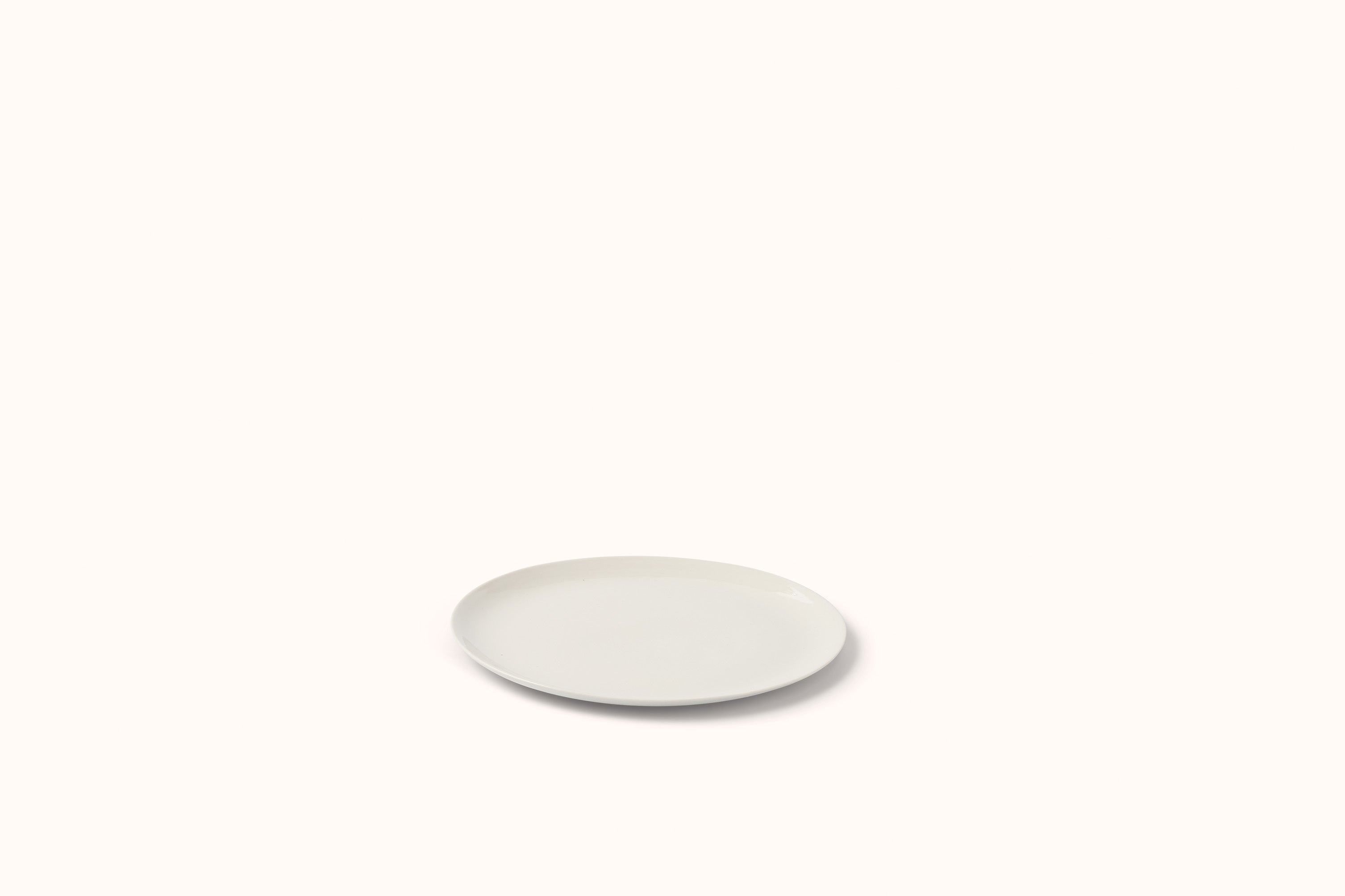 MUD MILK FLARED DINNERWARE