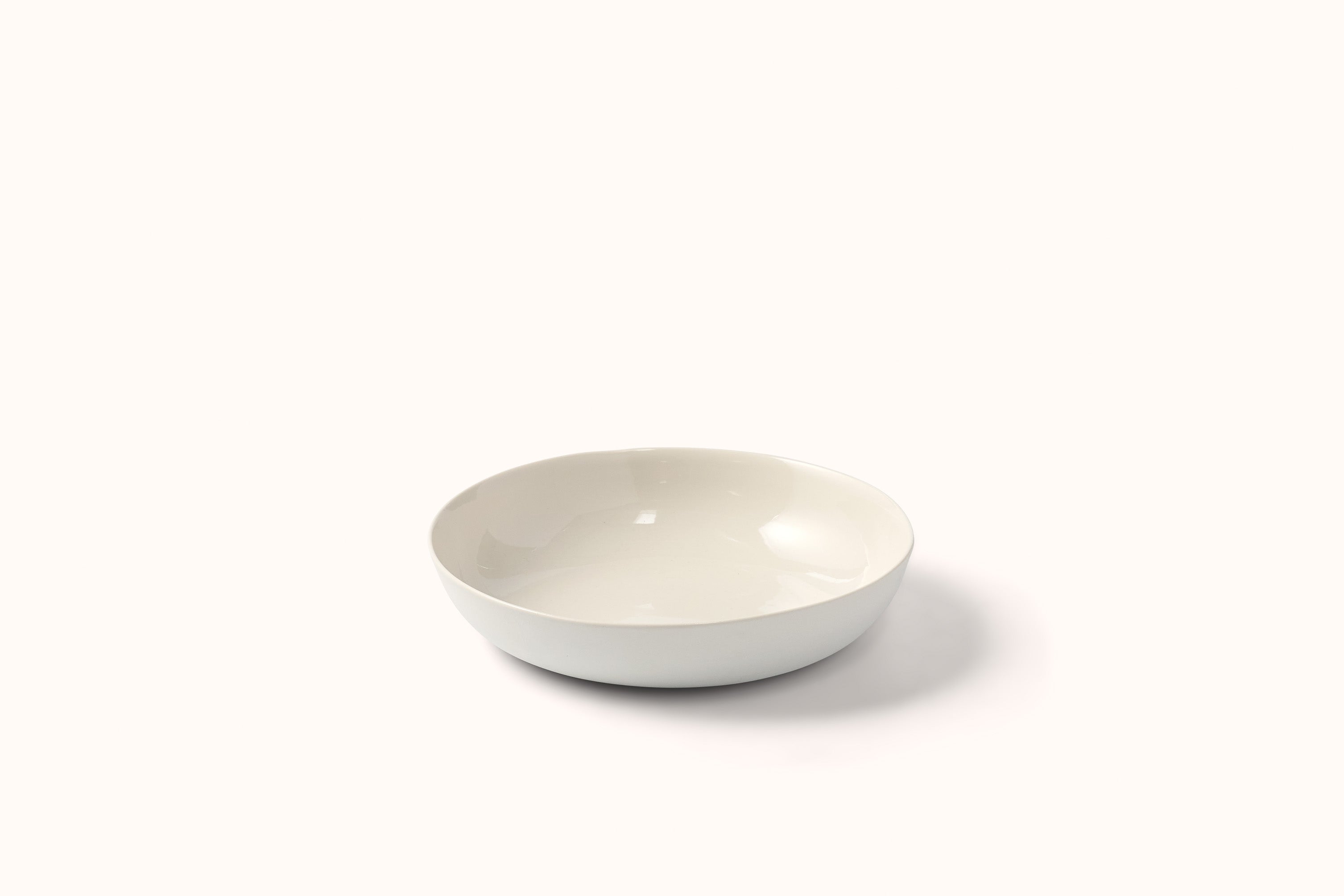 MUD MILK FLARED DINNERWARE