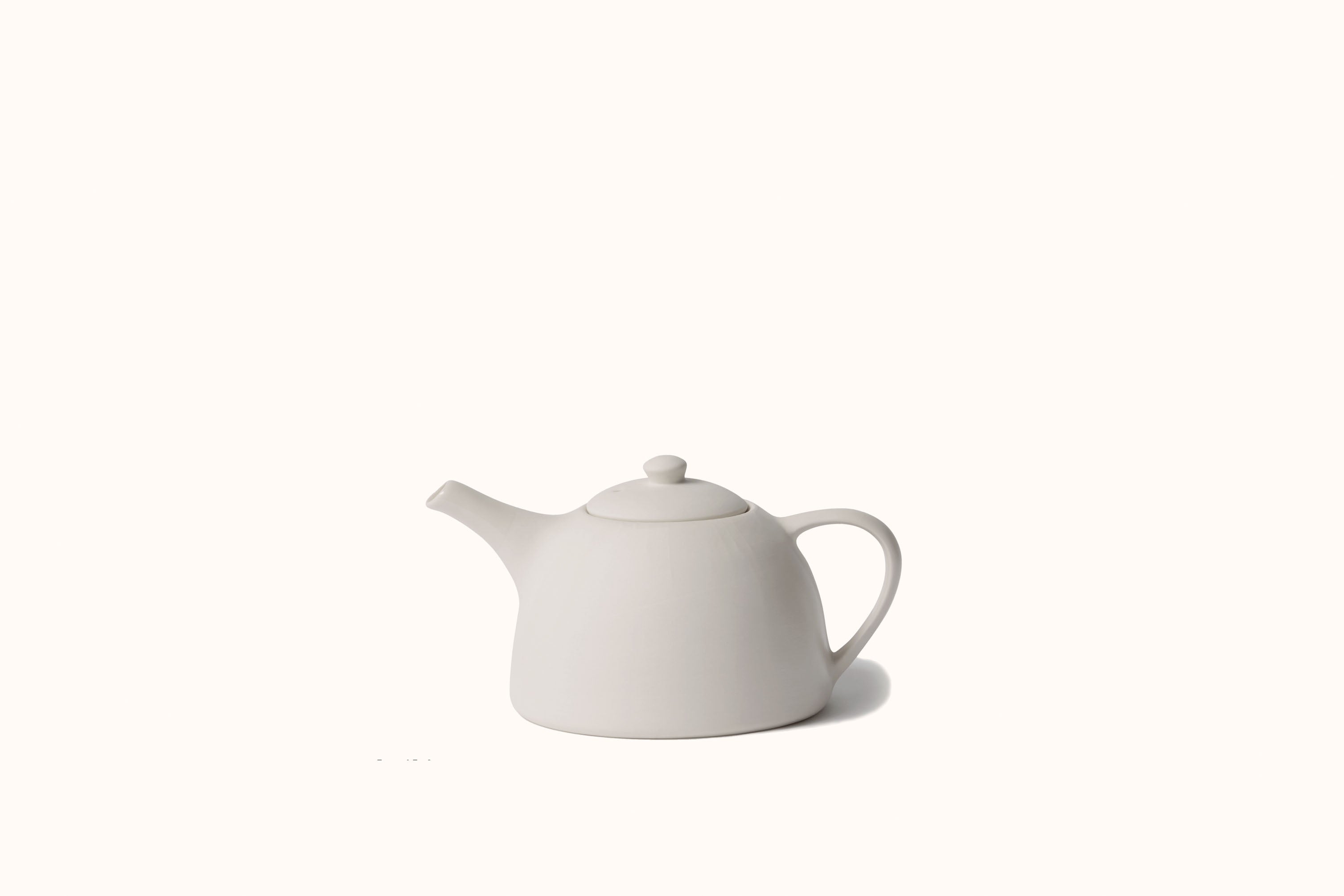 MUD ROUND 2-CUP TEAPOT - DUST