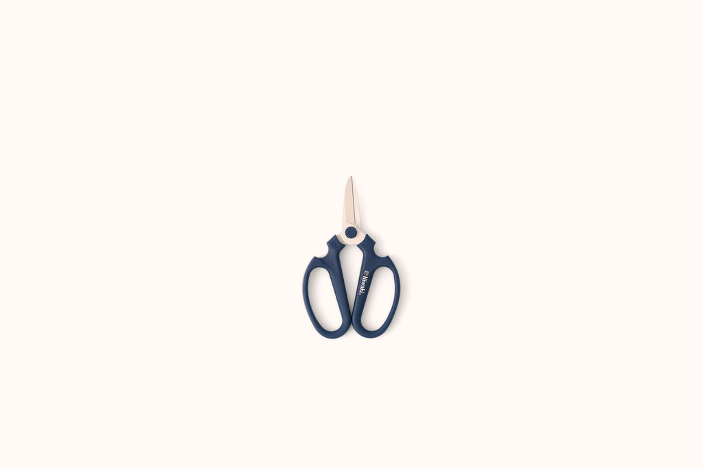 NIWAKI BLUE STEEL SAKAGEN FLOWER SCISSORS