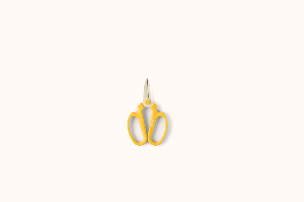 NIWAKI YELLOW STEEL SAKAGEN FLOWER SCISSORS