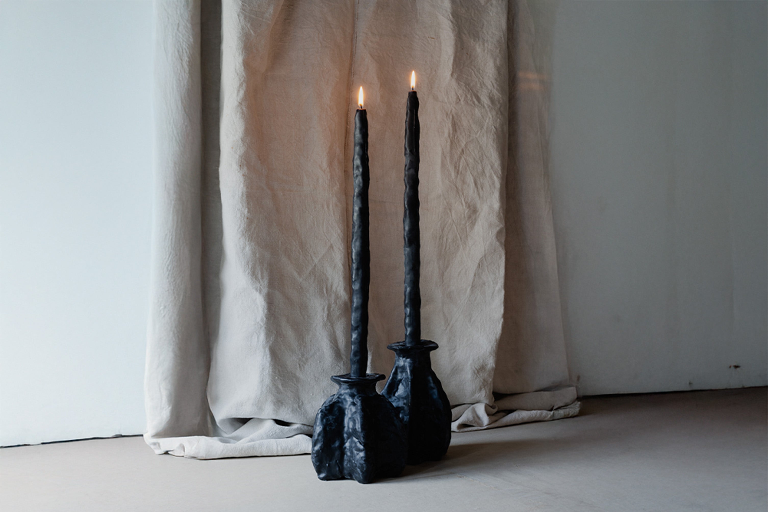 OBERFLACHT CARAMBOLA HIGH + TWIG CANDLE - BLACK