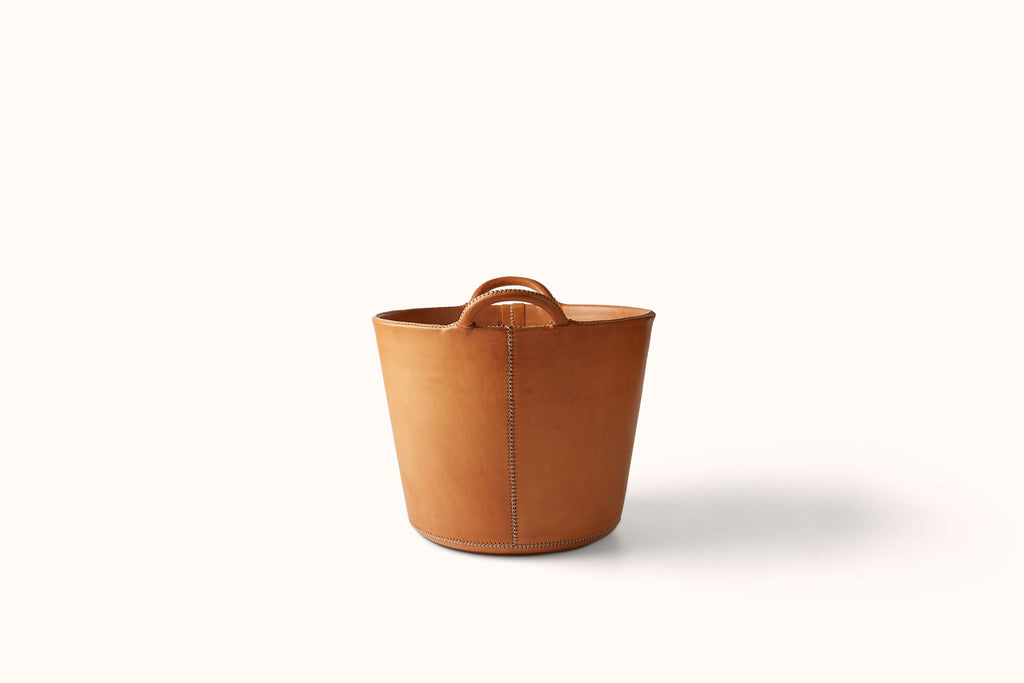 SOL Y LUNA SMALL LEATHER BASKET WITH STITCHING