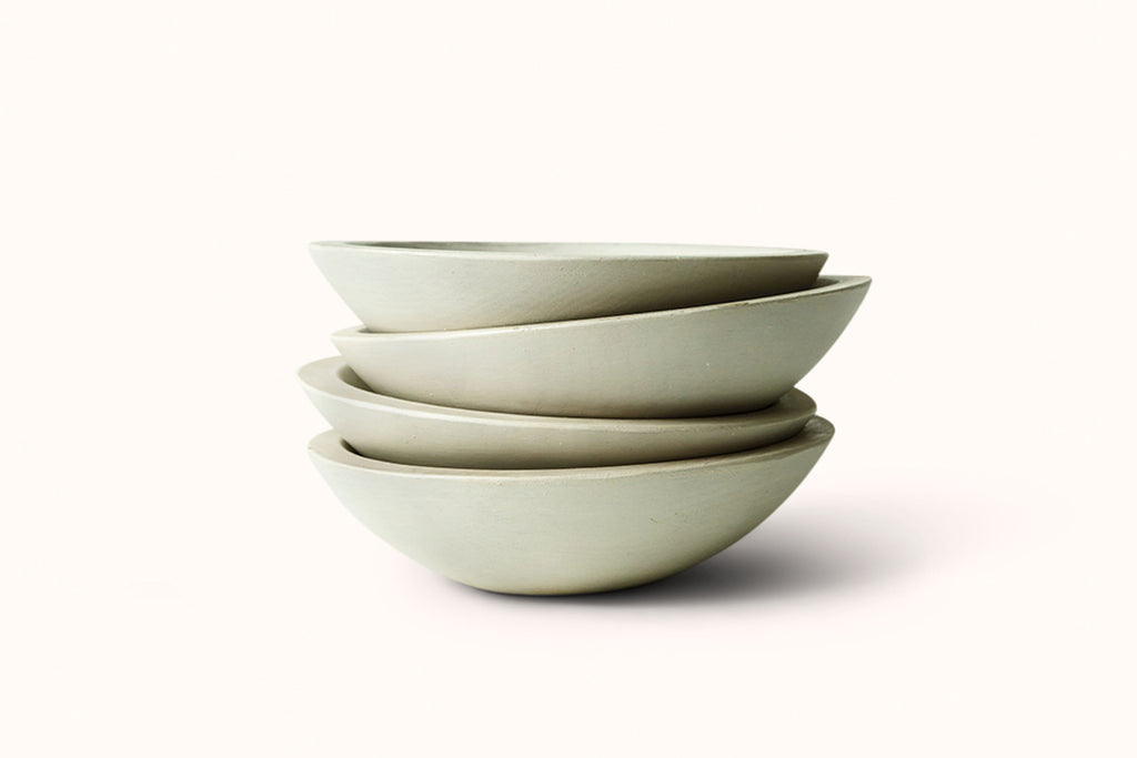 SPENCER PETERMAN 18" WHITE PEARL OAK ROUND BOWL