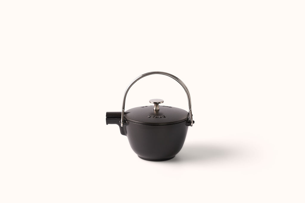 STAUB 1.2 QT. TEA KETTLE - MATTE BLACK