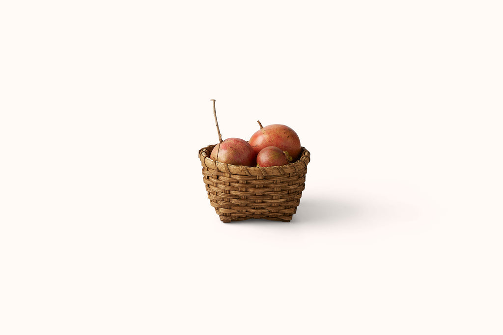 UNDERWATER WEAVING STUDIO LITTLE LOVE TABLE BASKET