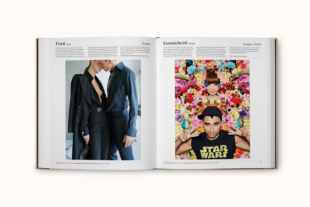 THE FASHION BOOK BY PHAIDON EDITORS